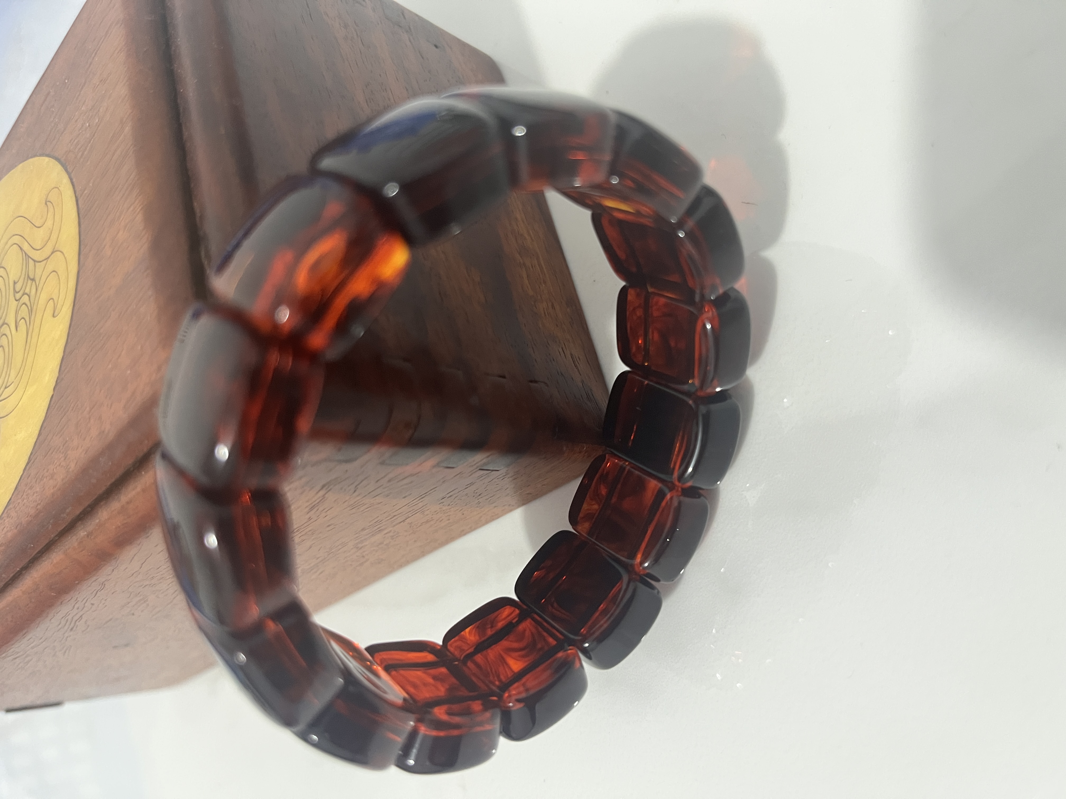 1079-红珀手牌精选手串 无礼盒