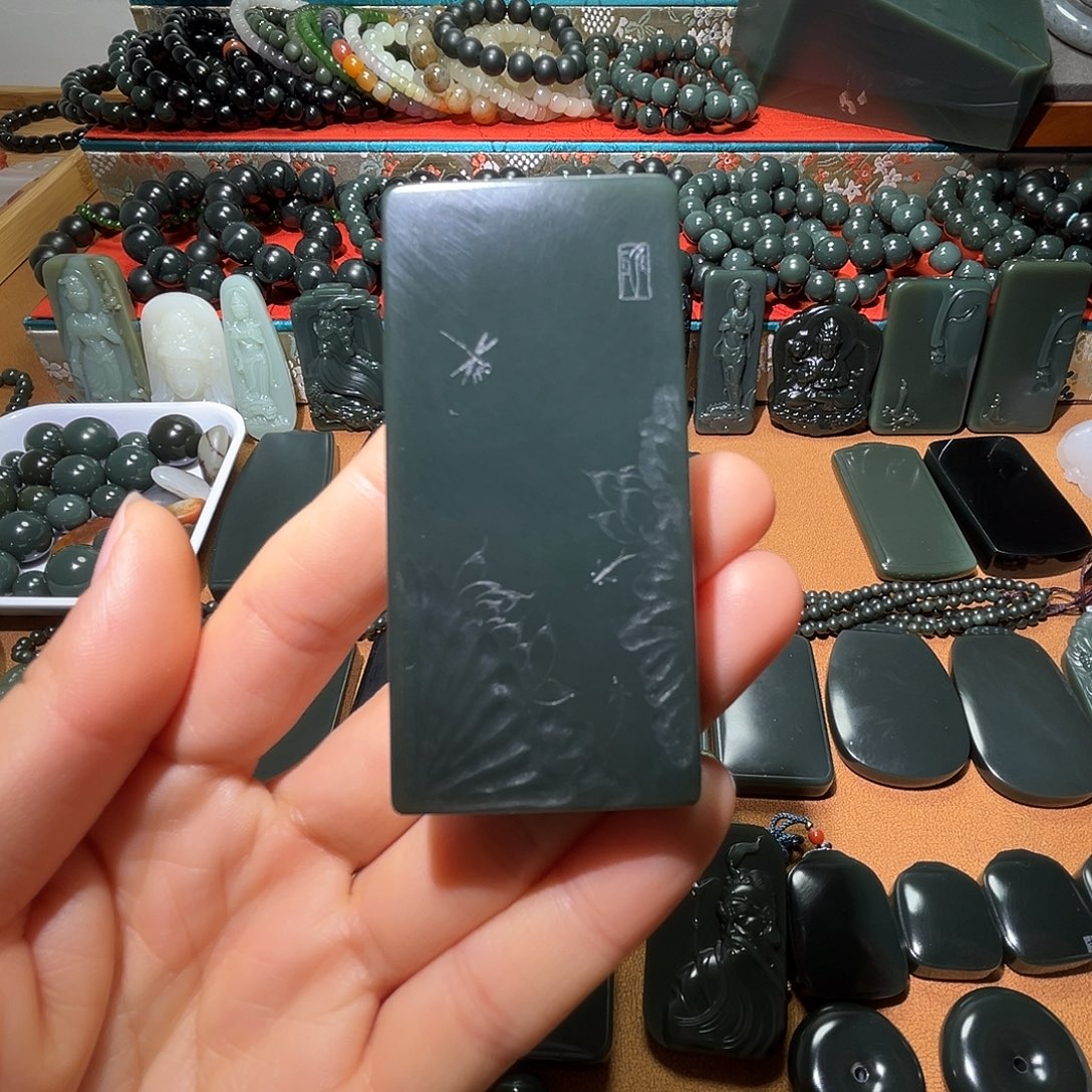 往***忆和田玉（青玉）未镶嵌颈饰