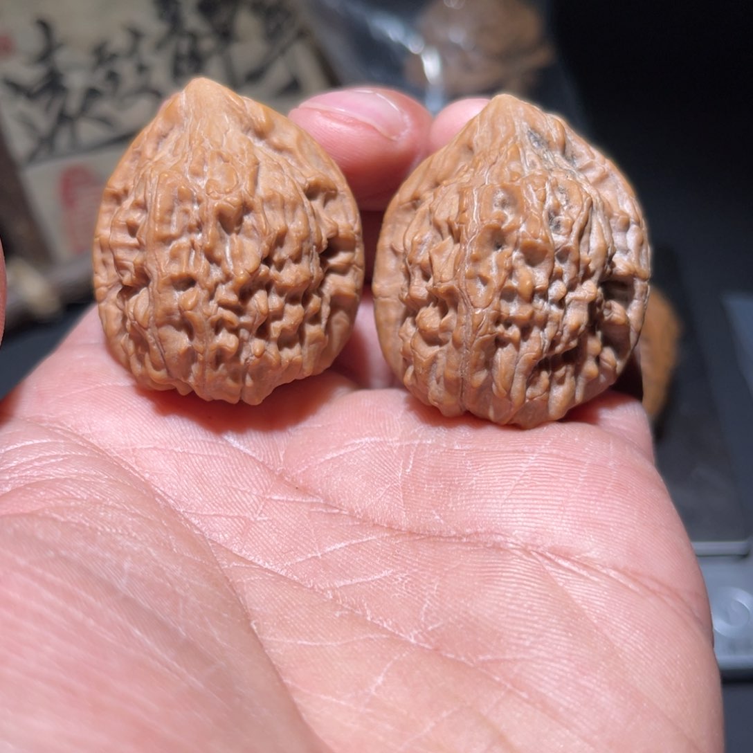 文玩核桃把件35见龙鸡心