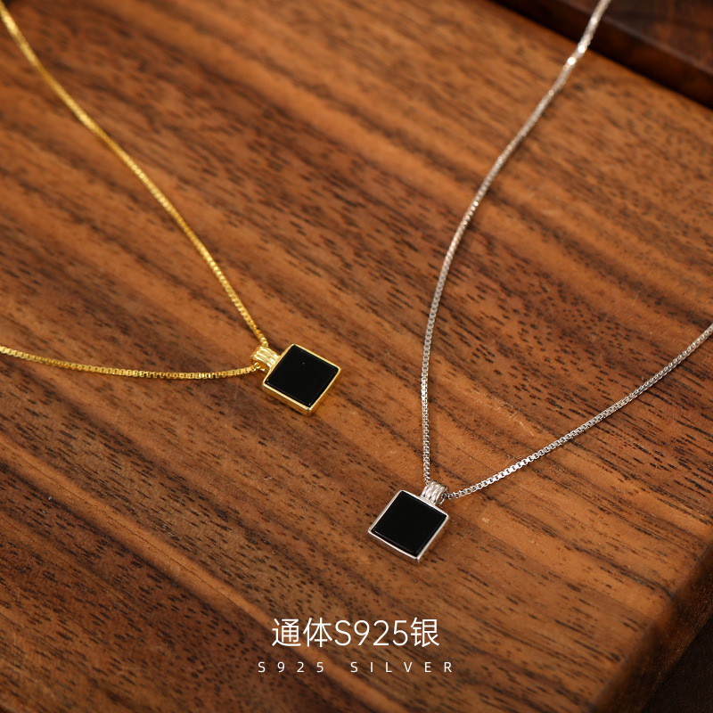 吊坠925银 S925银方牌项链女复古黑色方形吊坠锁骨链新款爆款
