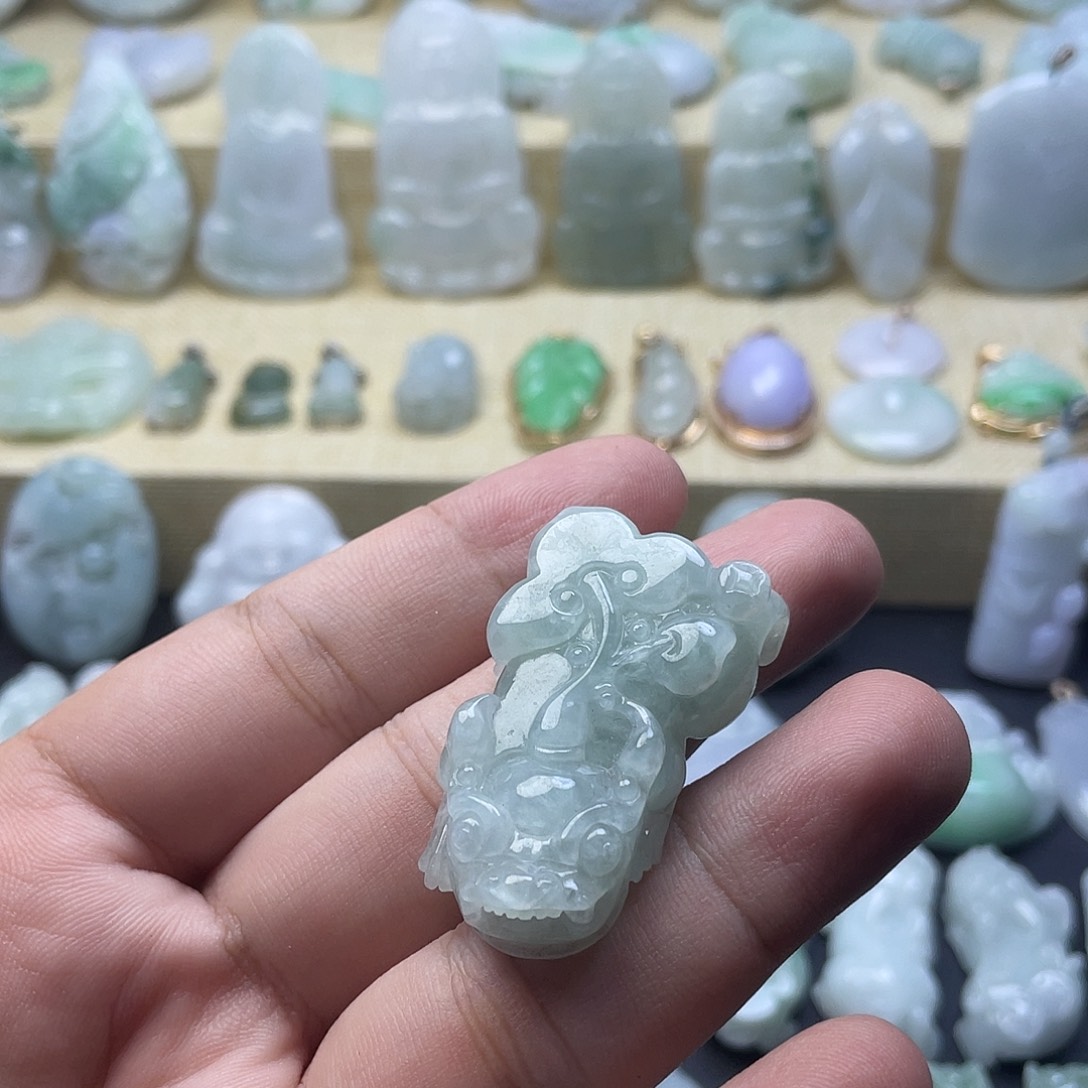 ◣***◥翡翠未镶嵌颈饰纯天然翡翠