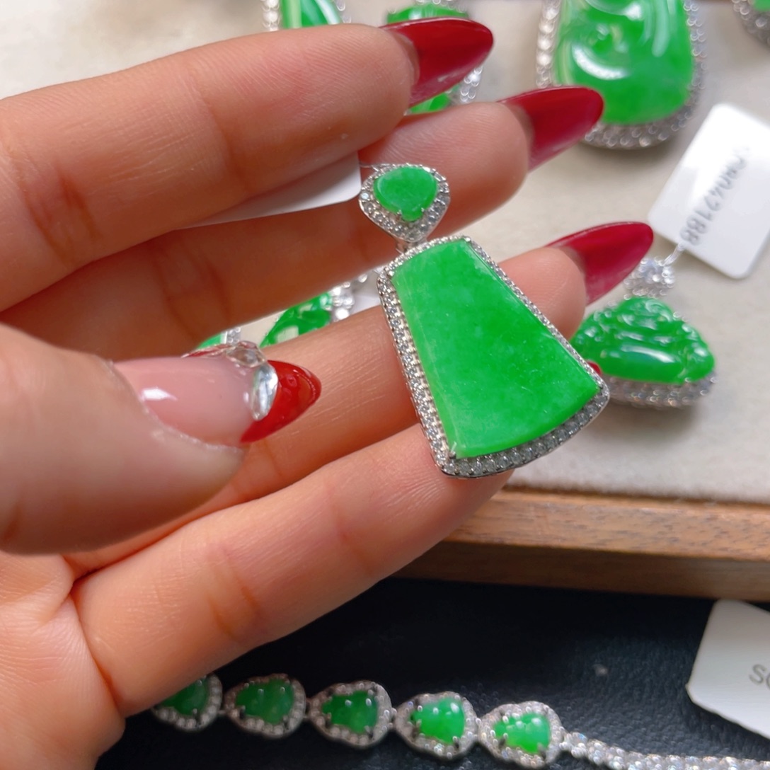 翡翠银S925镶嵌吊坠(不含链)翡翠