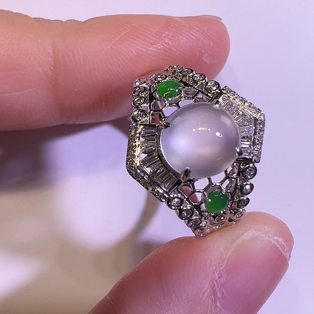 翡翠18K金镶嵌戒指