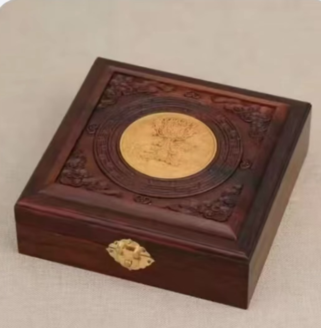 031。 可收藏盒子