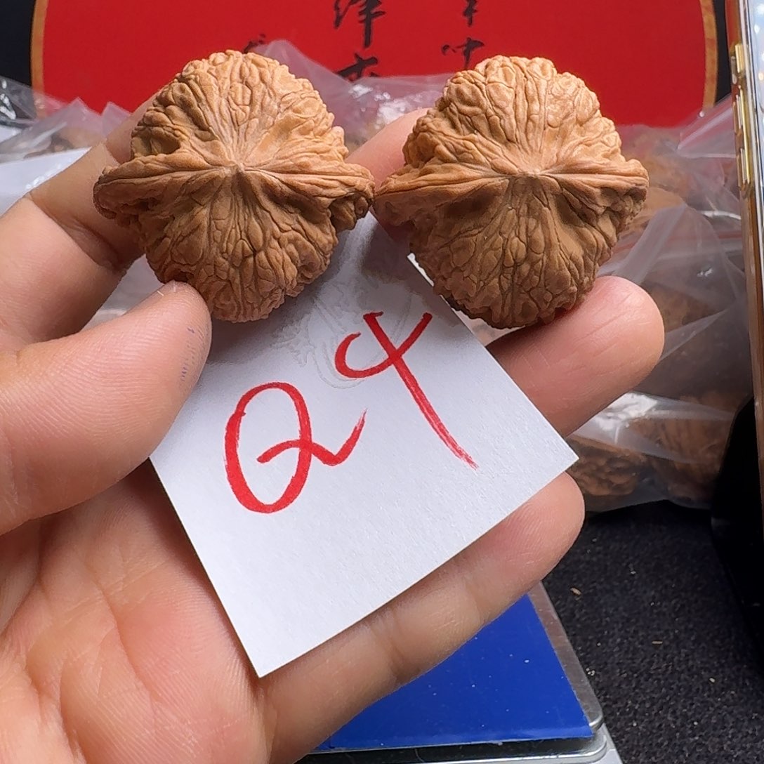 文玩核桃把件42绣球矮桩