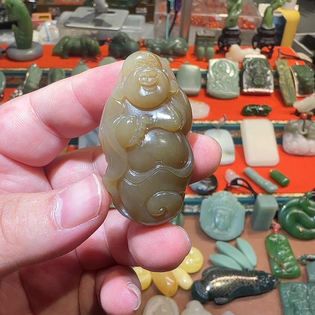 和田玉颈饰未镶嵌