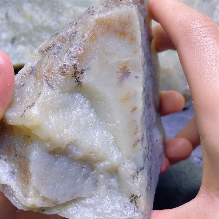 和田玉未镶嵌珠宝半成品