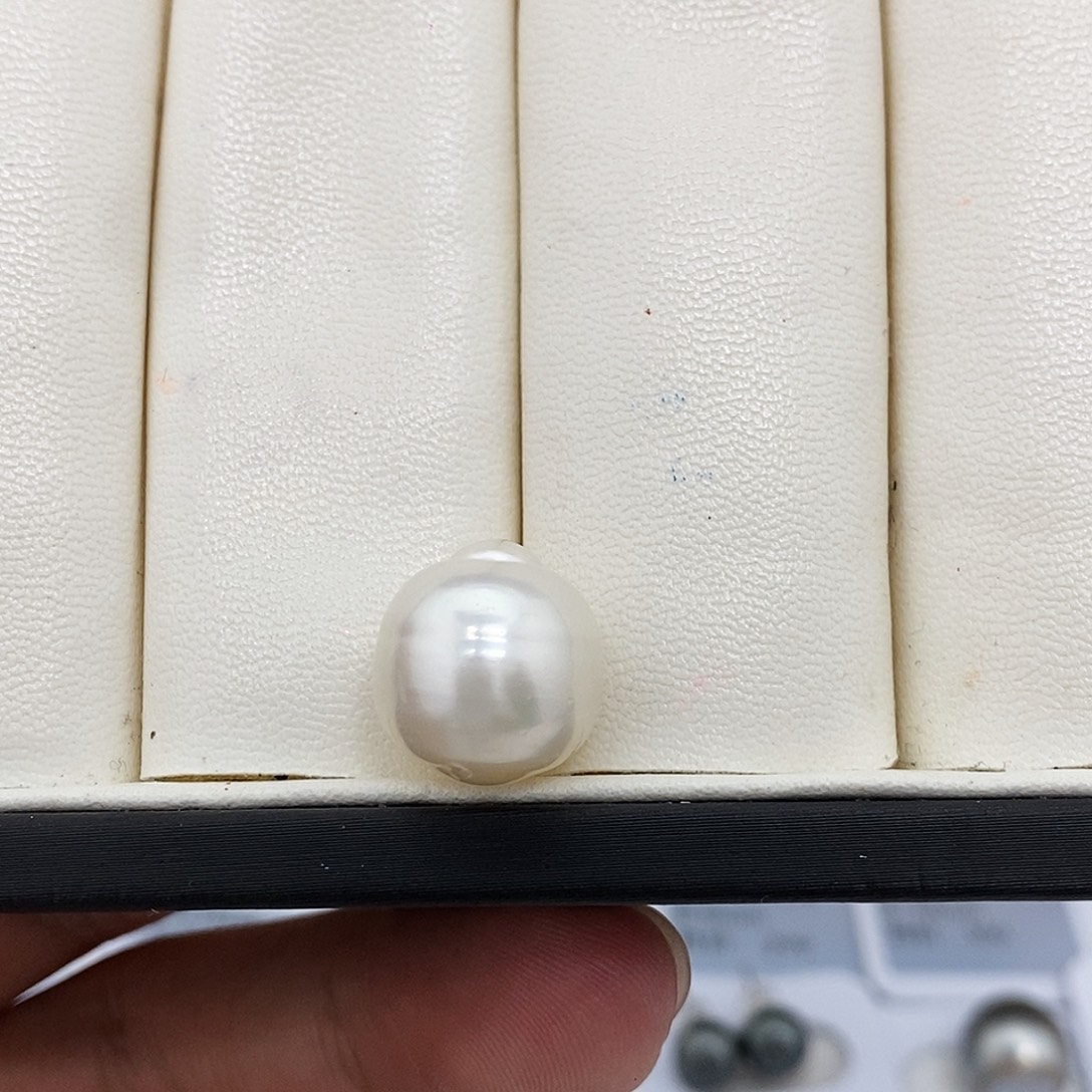 海水珍珠未镶嵌耳饰13-14澳白 无鉴赏
