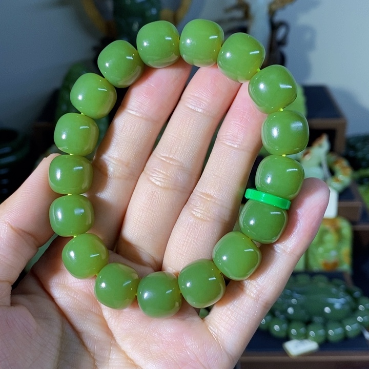 套链未镶嵌和田玉多*胺