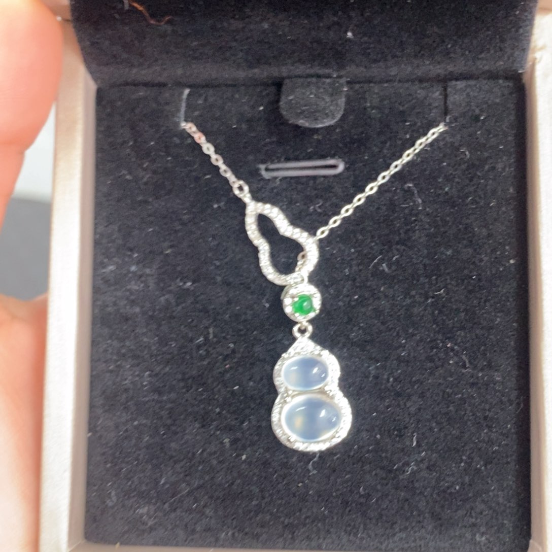 未镶嵌岫玉颈饰天然