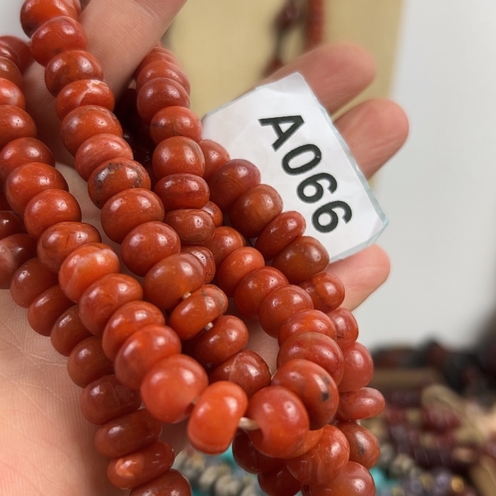 刘***总玛瑙/玉髓颈饰未镶嵌