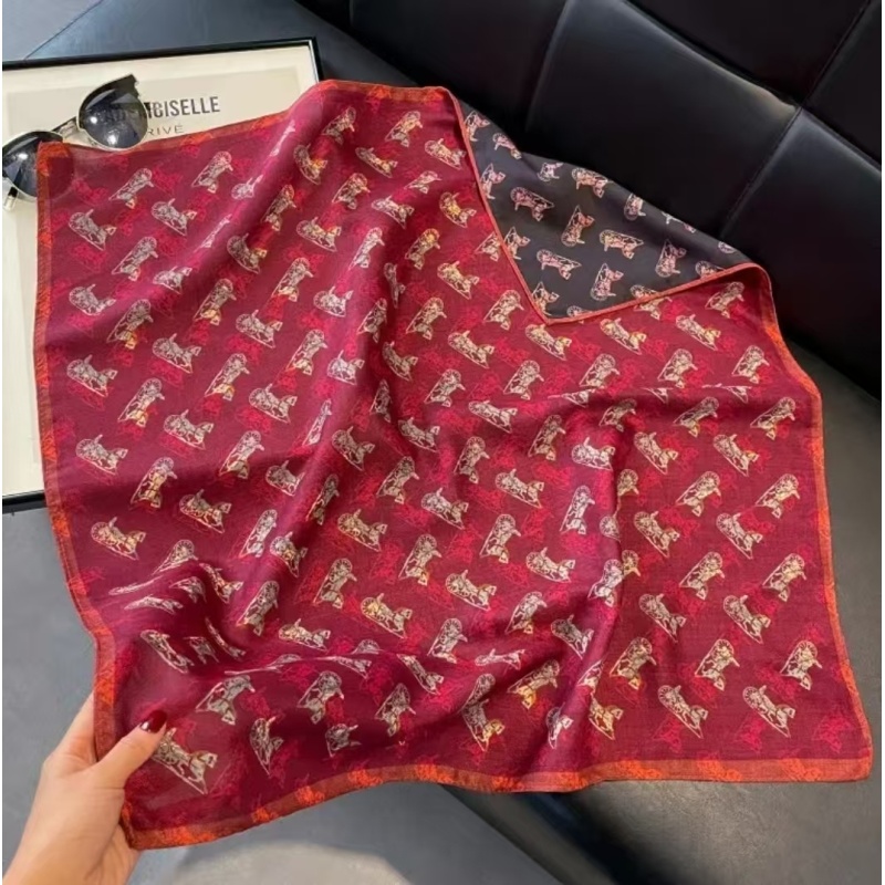 【清木优选】C027【红色马车】秋季新款丝毛网红围巾丝巾65*65