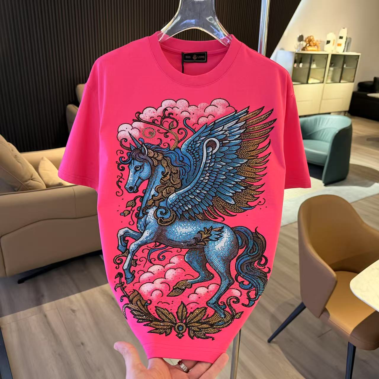 28006新款马年短袖重工潮牌烫钻轻奢时尚休闲百搭轻奢帅气半袖