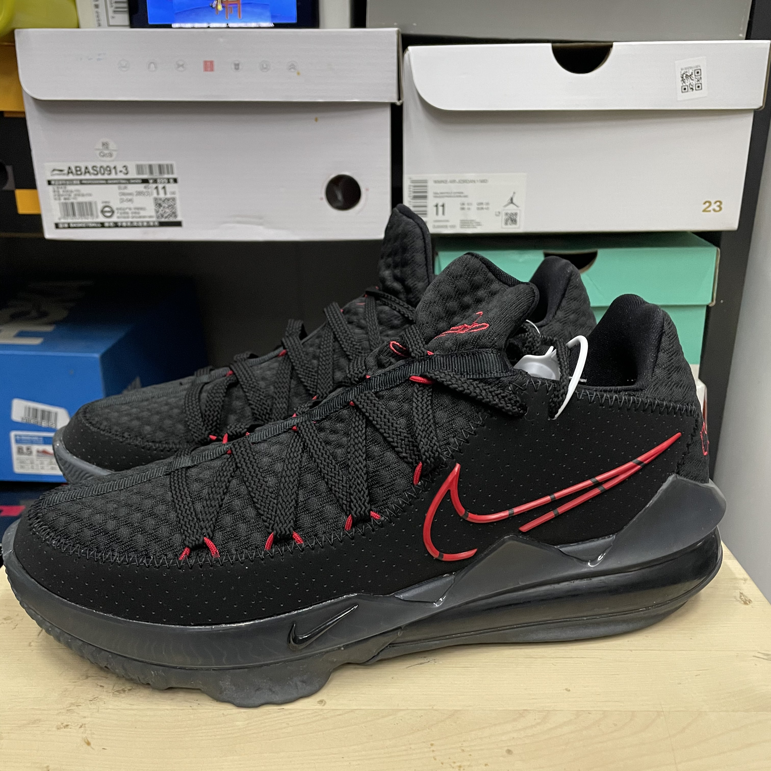 44.5码/詹姆斯17 黑红/51629/篮球鞋/99新原盒/CD5006-001