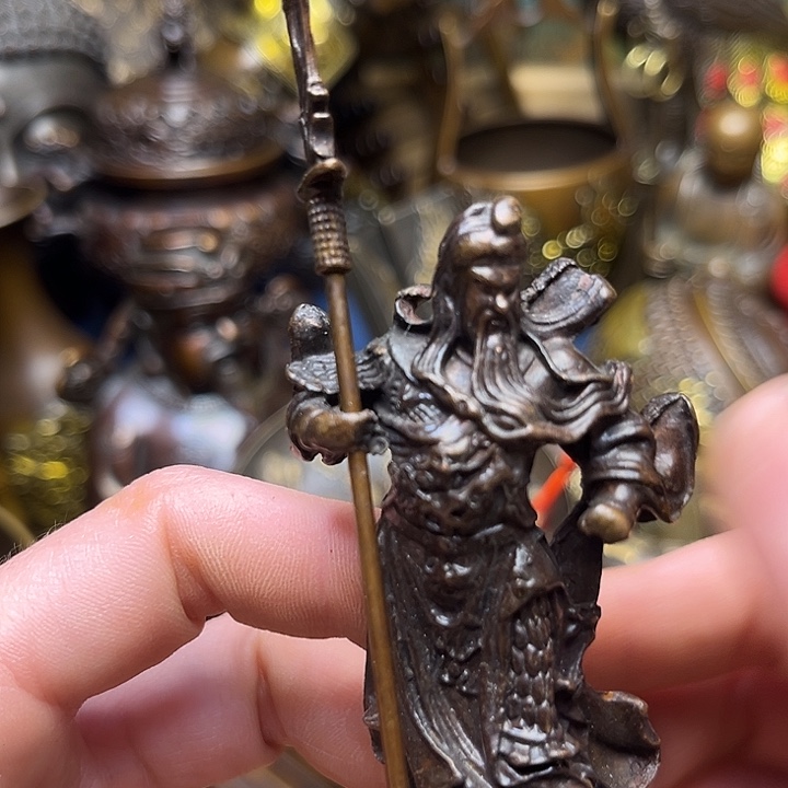 精美铜器批发档口