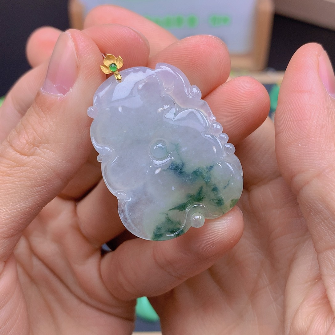 翡翠颈饰18K金镶嵌翡翠