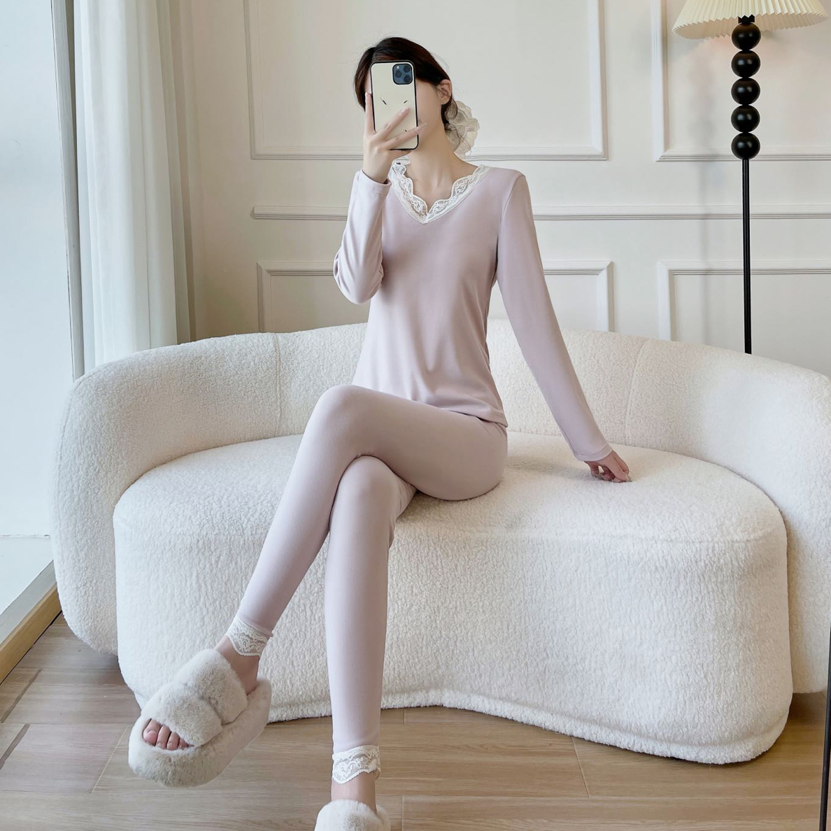 董小姐/1706德绒奶芙芙热感衣蕾丝拼接软糯舒适秋衣秋裤套装