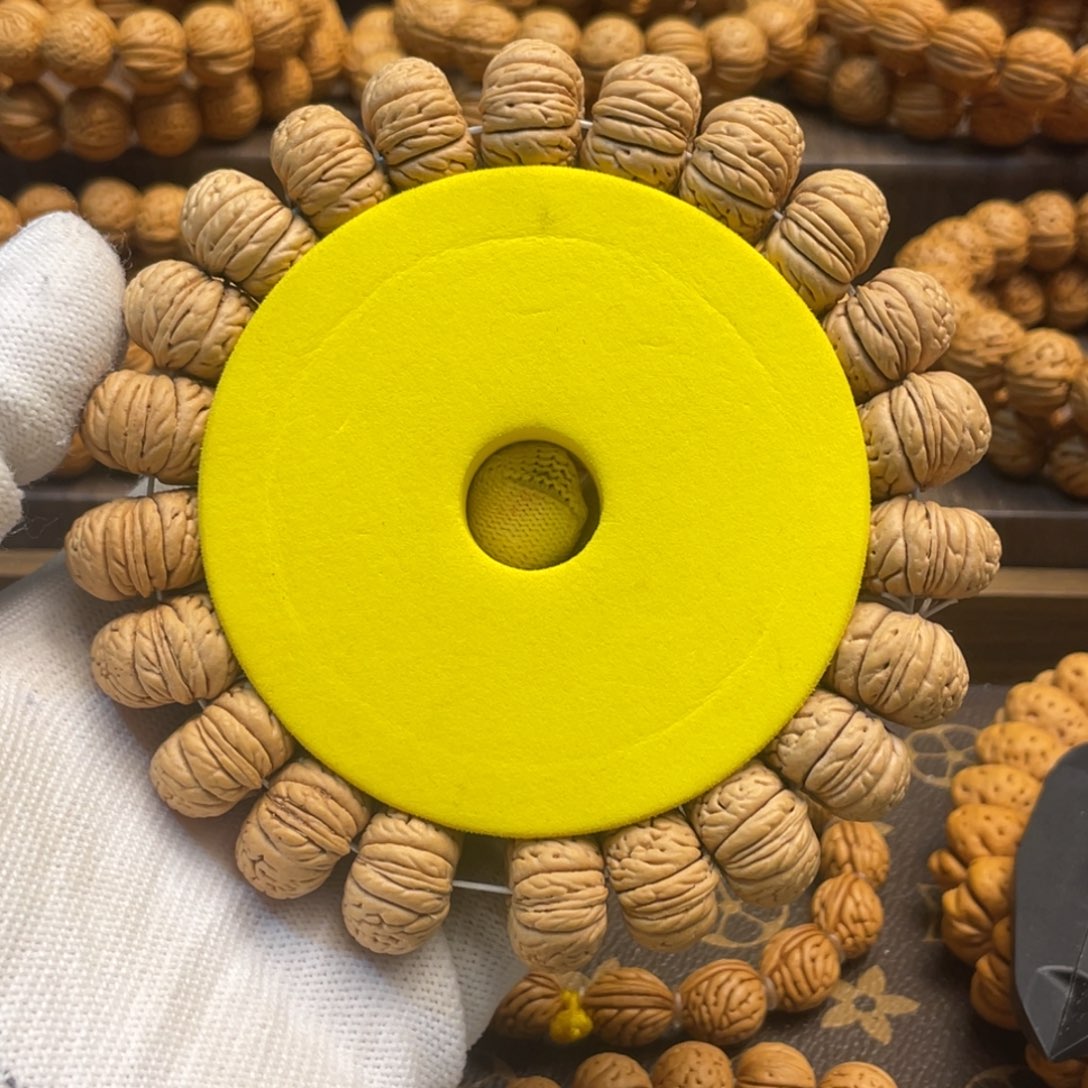 吊坠桃核龙鳞夹板