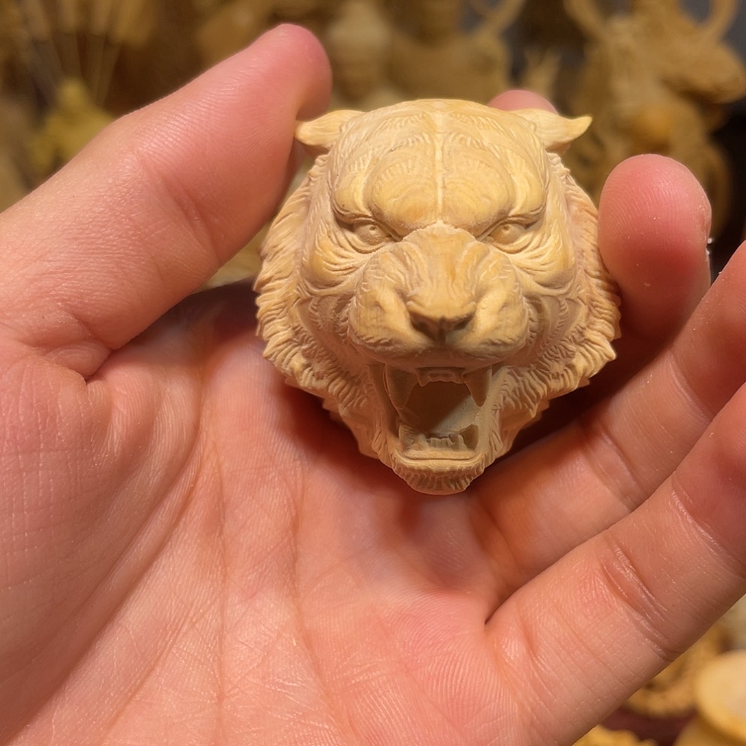 黄杨木小瑕疵虎头