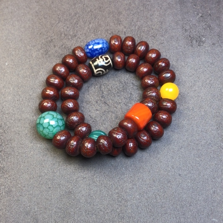 凤眼菩提吊坠小****?凤眼