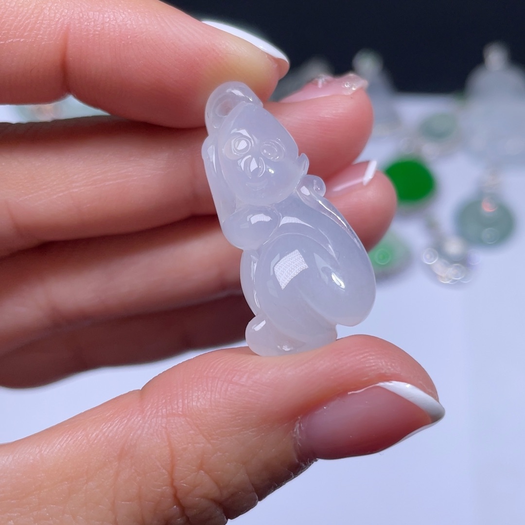 翡翠颈饰未镶嵌吊坠