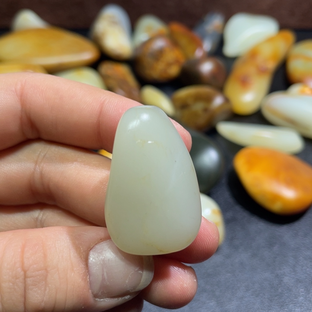 和田玉（子料）未镶嵌挂件