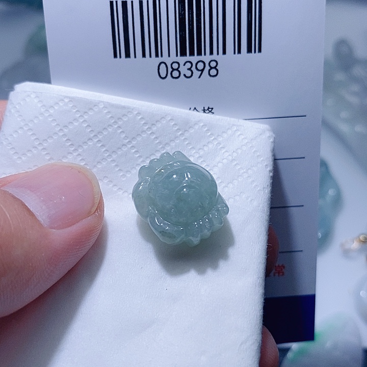 翡翠未镶嵌颈饰天光墟翡翠市场现金代购
