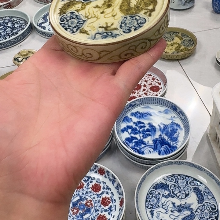 瓷片釉里金如意穿花龙杯垫景德镇