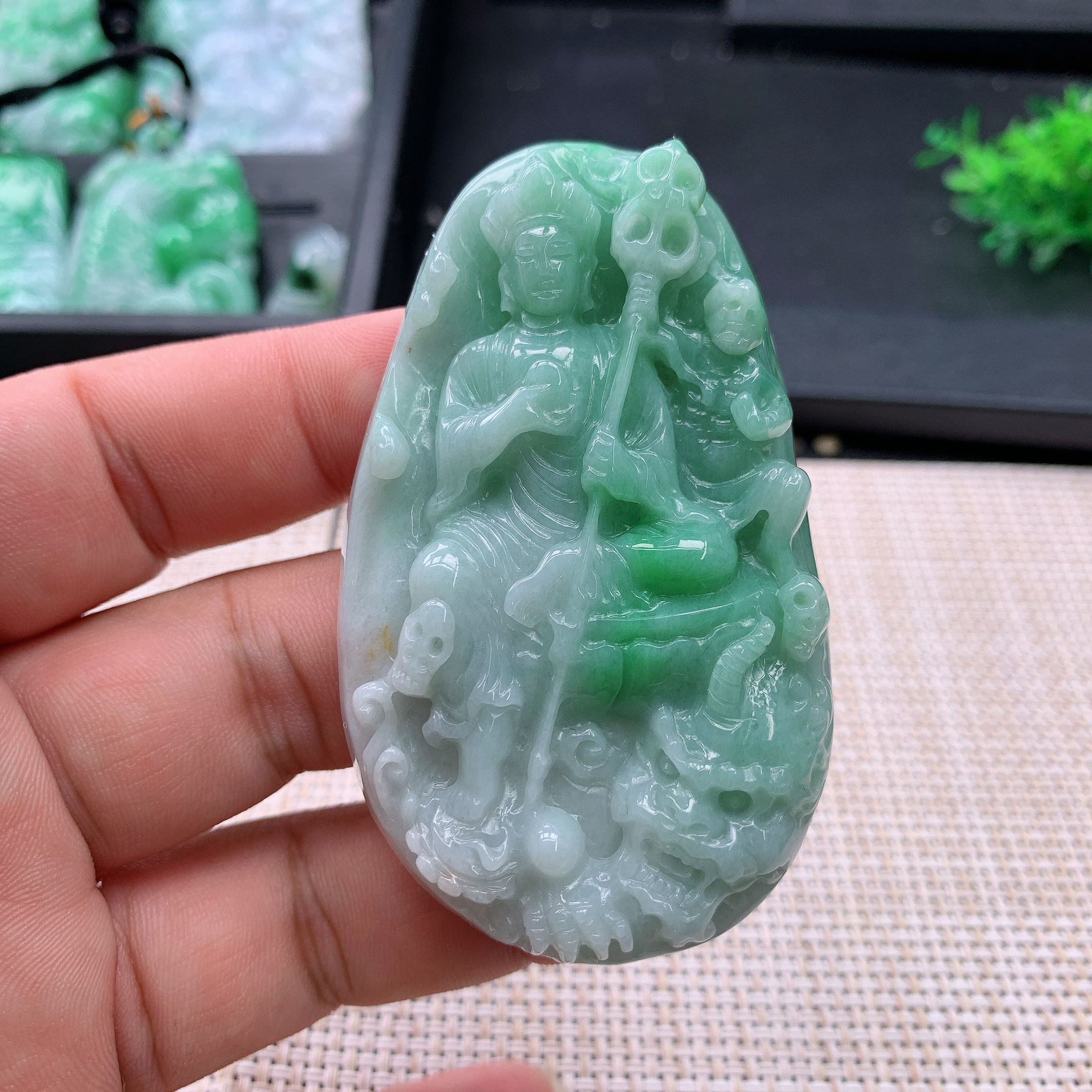 天然A货翡翠地藏菩萨挂件吊坠75.2-45.4-11.6