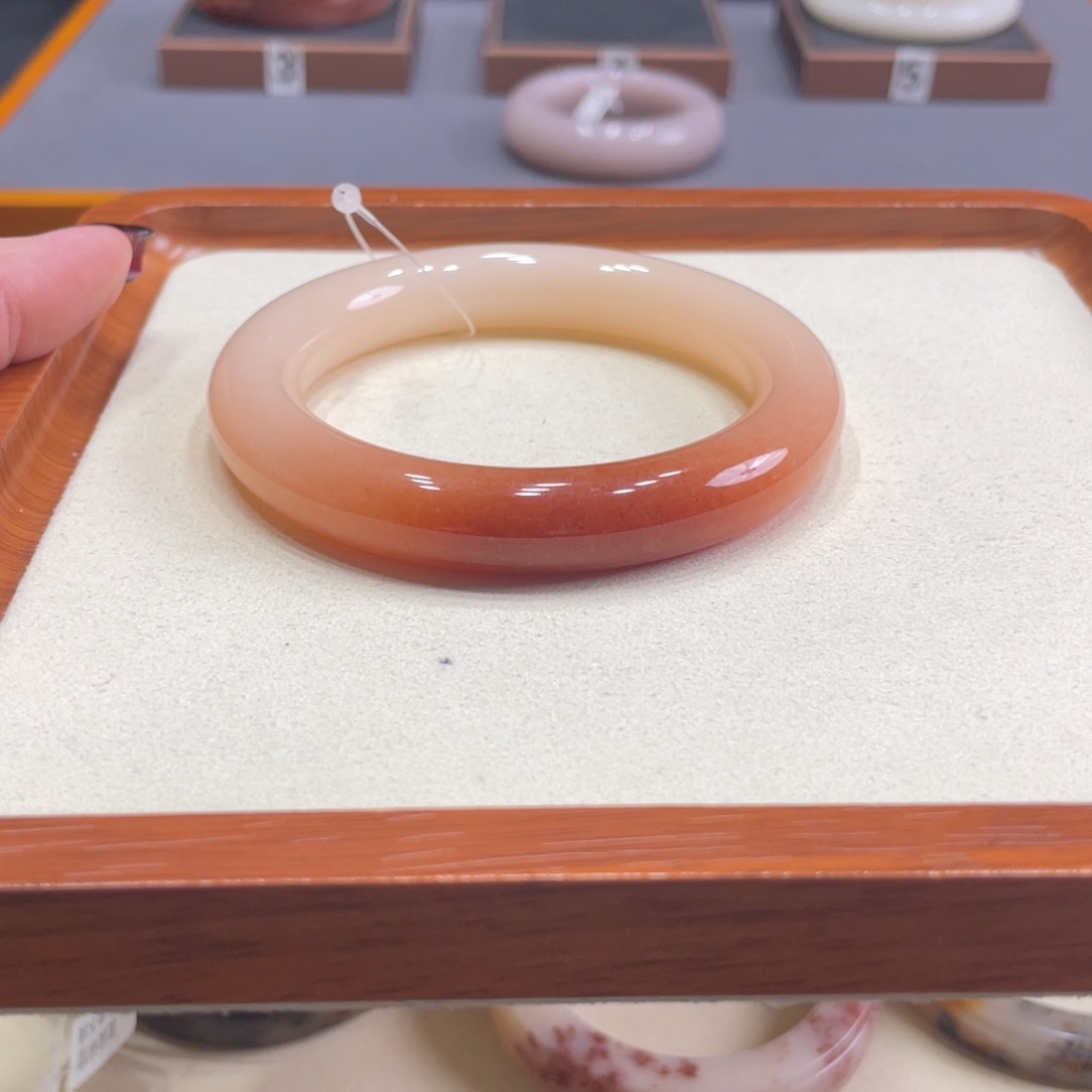 未镶嵌手镯石英质玉十*