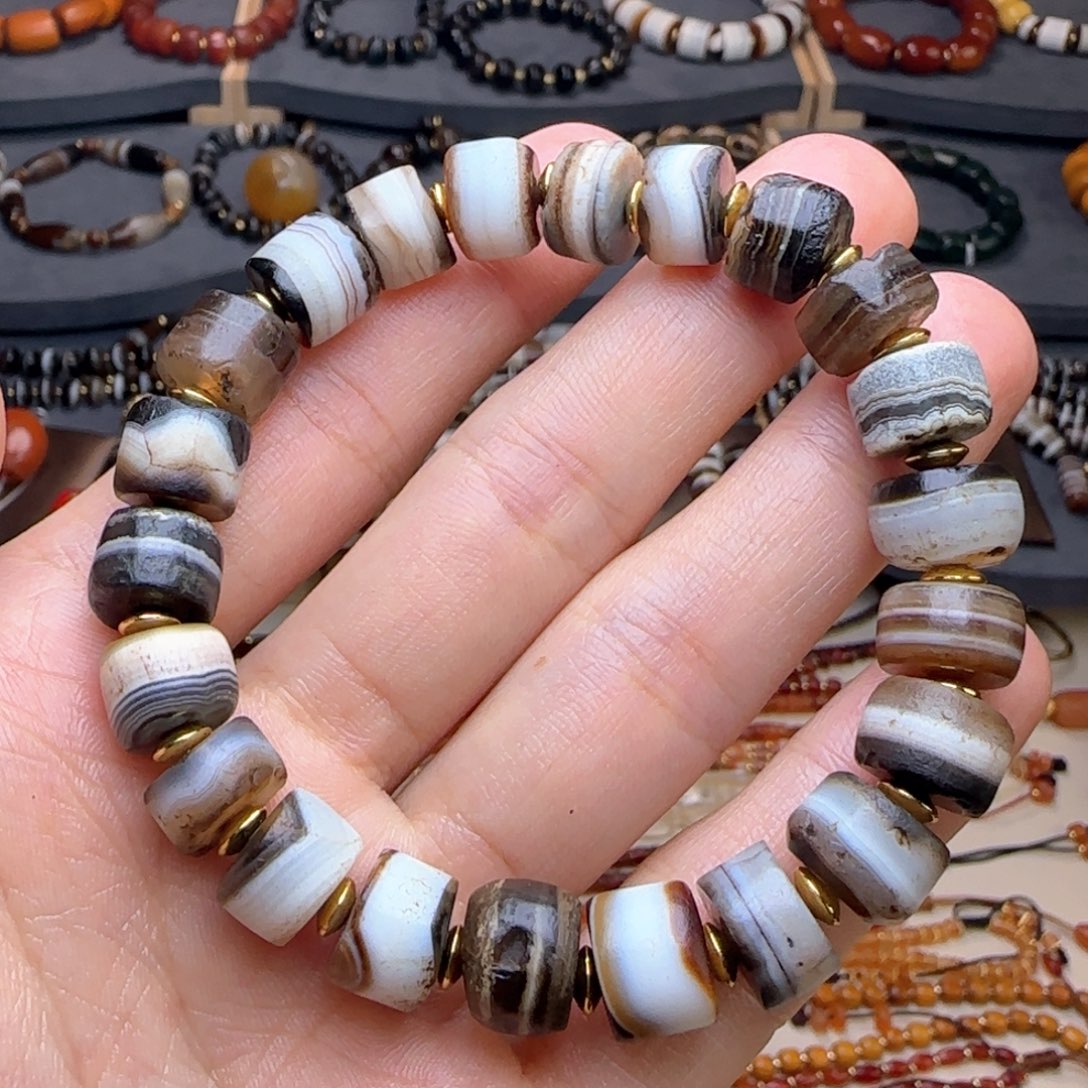 玛瑙/玉髓颈饰未镶嵌