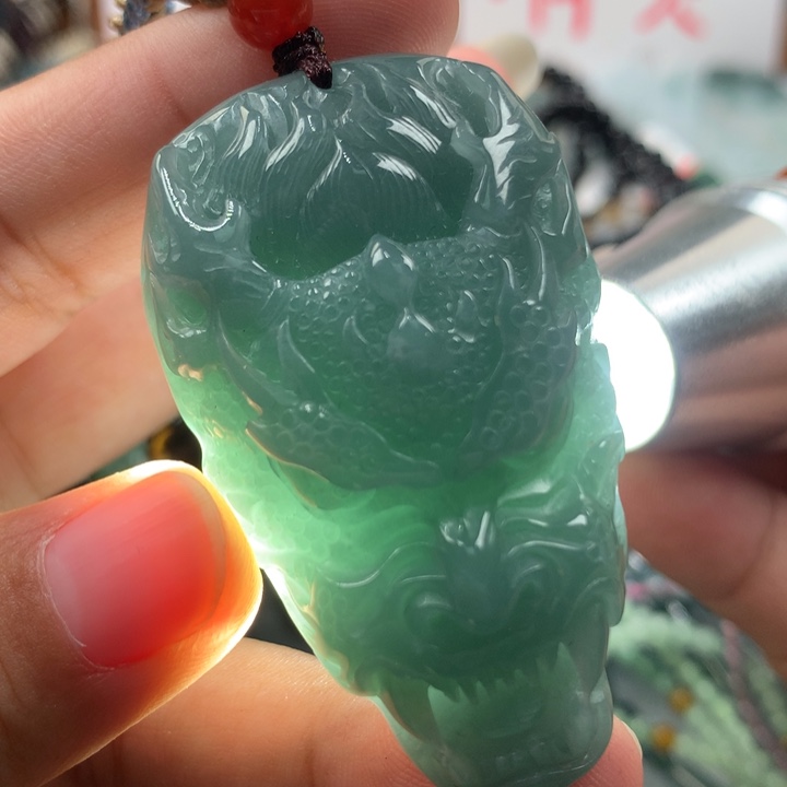 翡翠颈饰未镶嵌保真天然A货翡翠