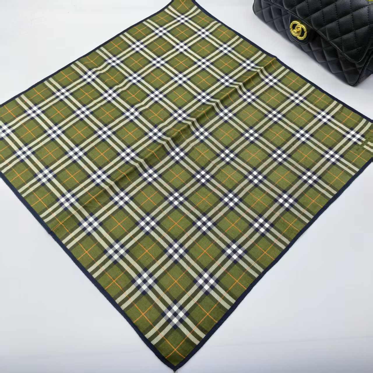 95新 BURBERRY/博柏利 海囤/巴宝莉/丝巾/yy07974