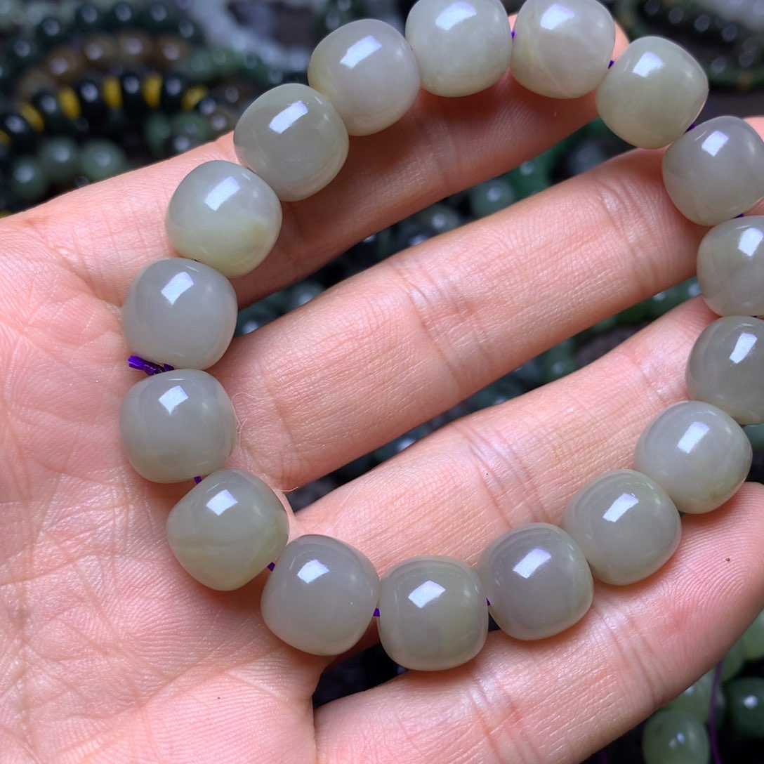 未镶嵌手串和田玉