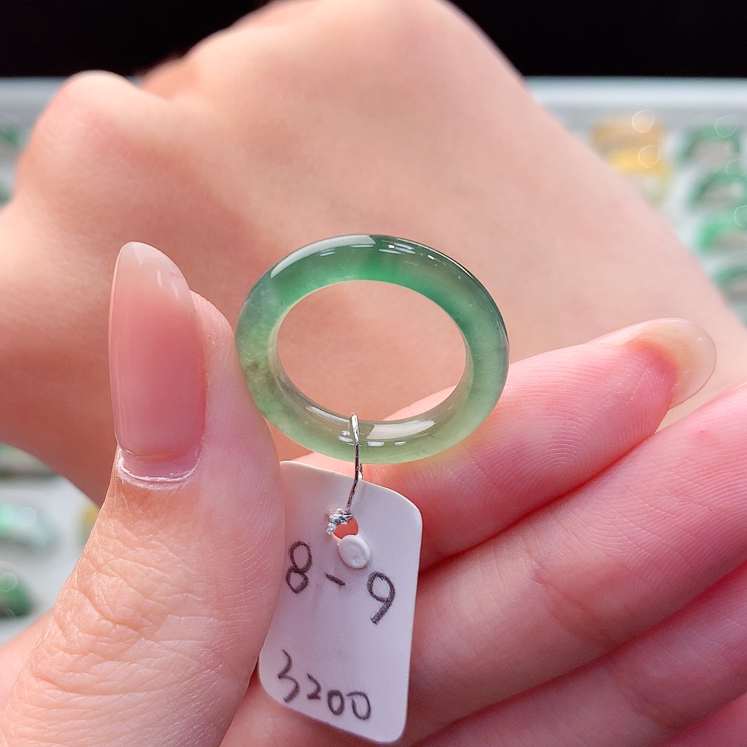 翡翠戒指未镶嵌8.9号