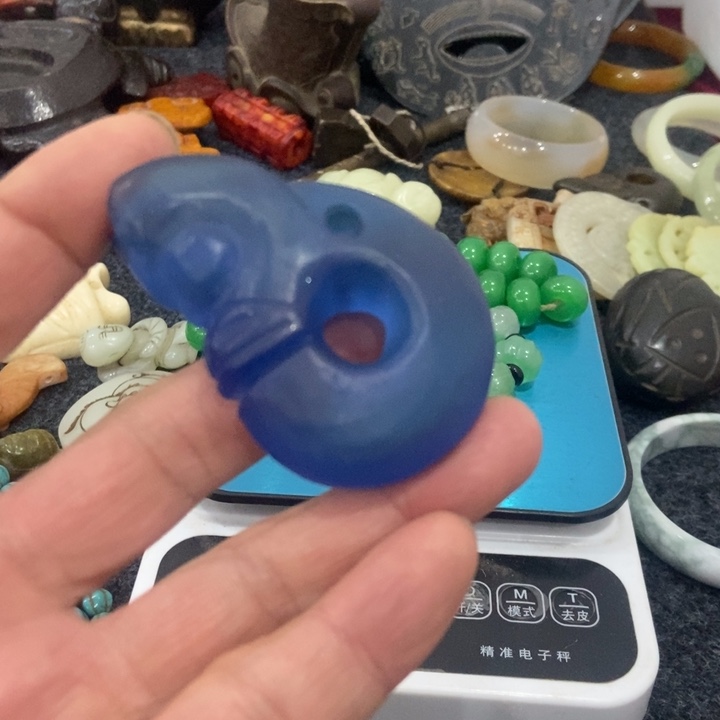 白玉菩提吊坠摆件