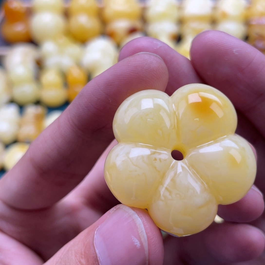 琥珀未镶嵌裸石蜜蜡