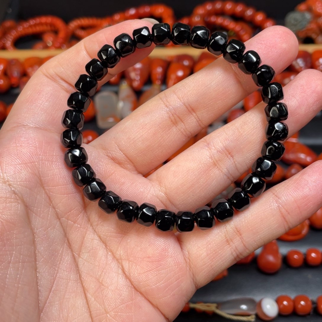 玛瑙/玉髓未镶嵌颈饰64