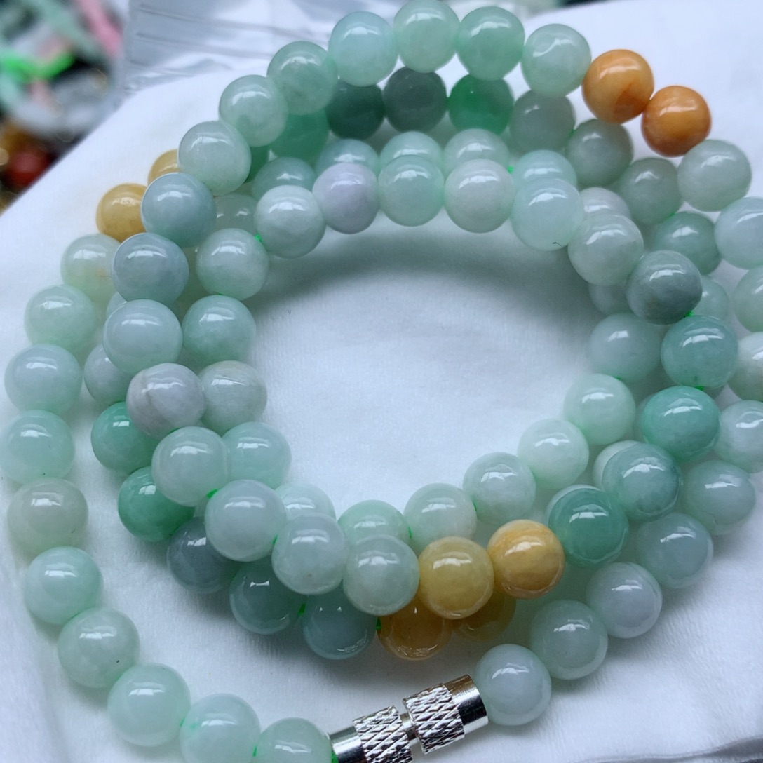 翡翠颈饰未镶嵌手串