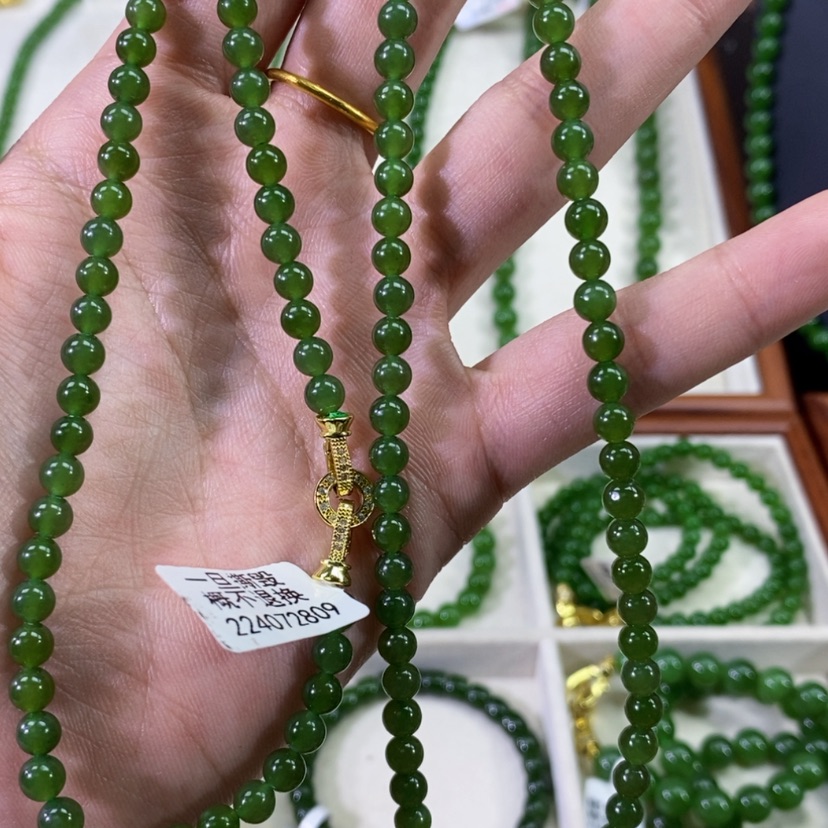 【闪购商品】和田玉（碧玉）颈饰未镶嵌