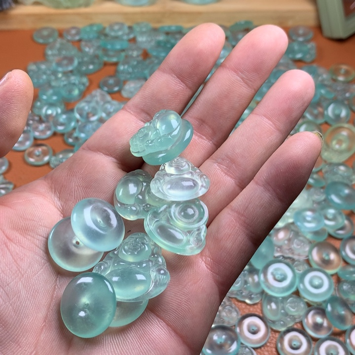 梦***场蛇纹石玉未镶嵌吊坠