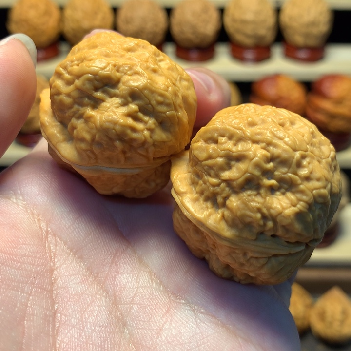 把件文玩核桃37青蛙王子