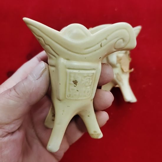 瓷片五厂，七厂，瓷器摆件，瓷片！都有微瑕疵。