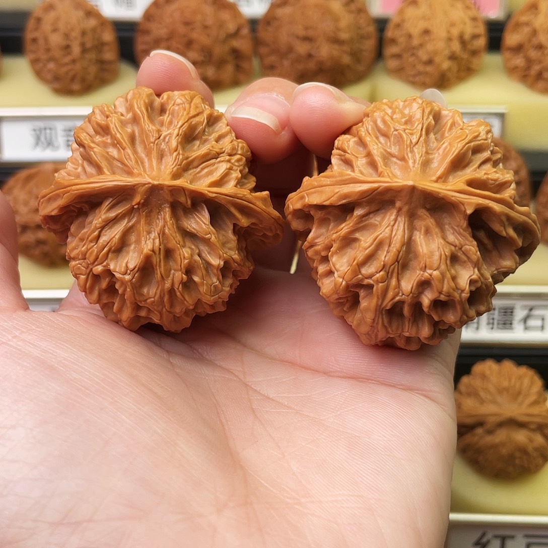 文玩核桃吊坠苹果园46尺972