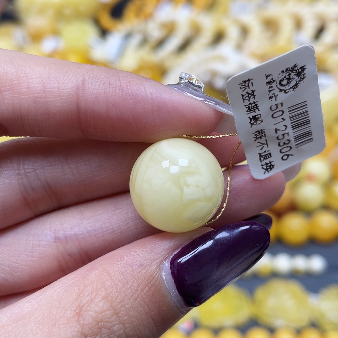 琥珀未镶嵌裸石16.8mm糯白妖花圆珠