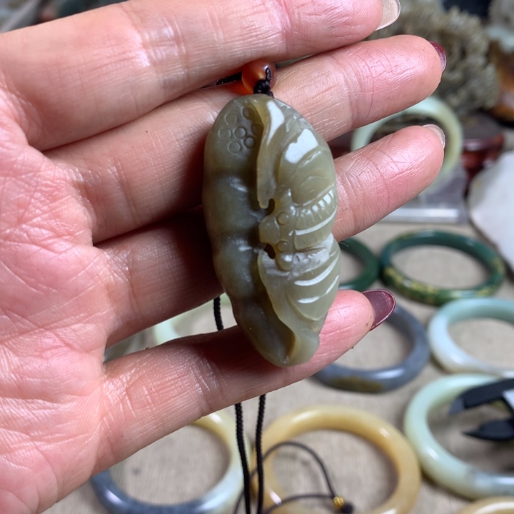 和田玉（糖玉）未镶嵌手镯