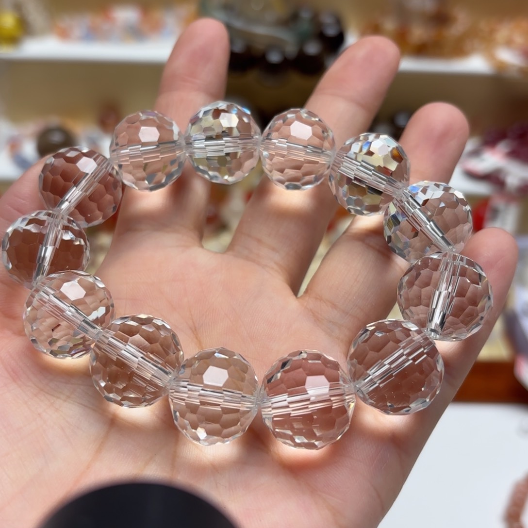 无非金属圆刻面18手串白