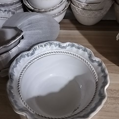 瓷片微瑕青山兰面碗两个一组