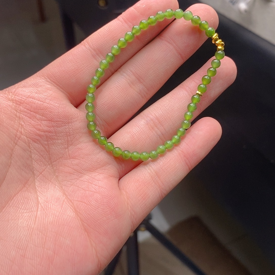 和田玉（碧玉）未镶嵌手链