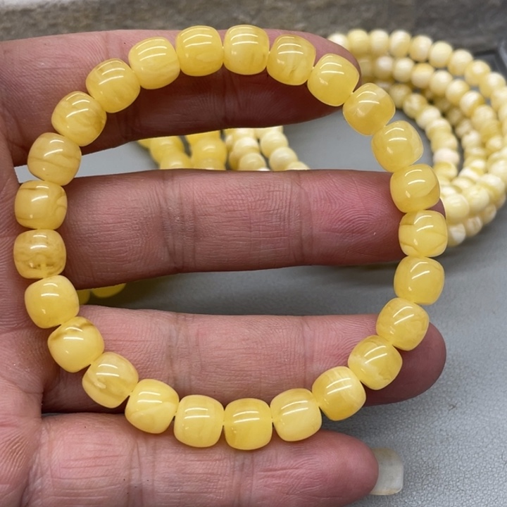 琥珀未镶嵌裸石手串